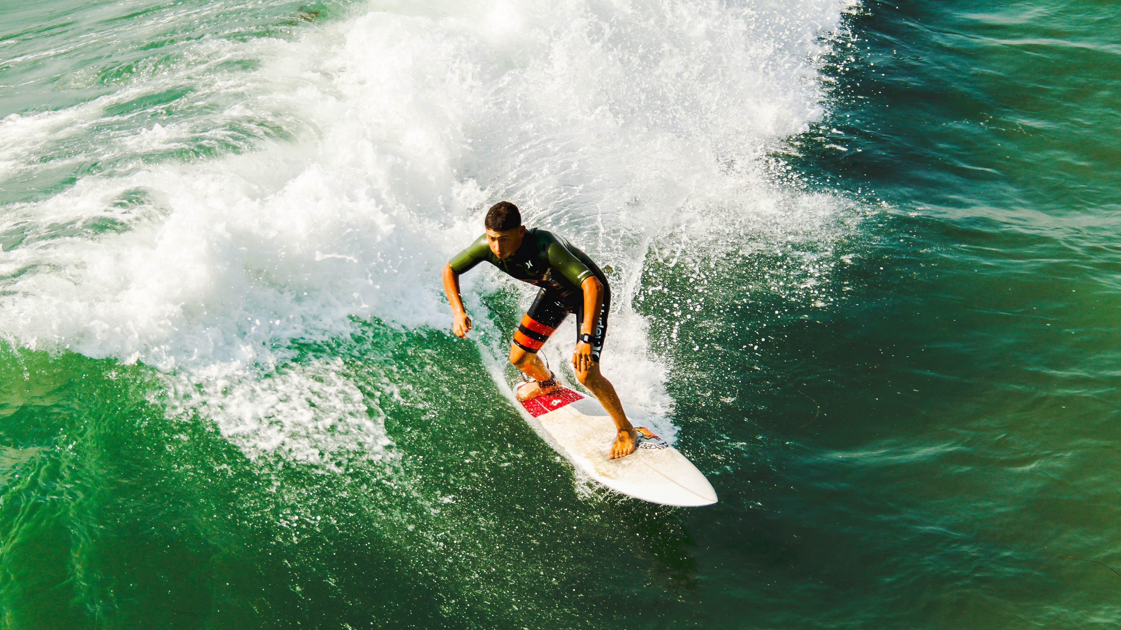 门将是否应承担更多传导责任减少后场失误,门将比赛需要注意的