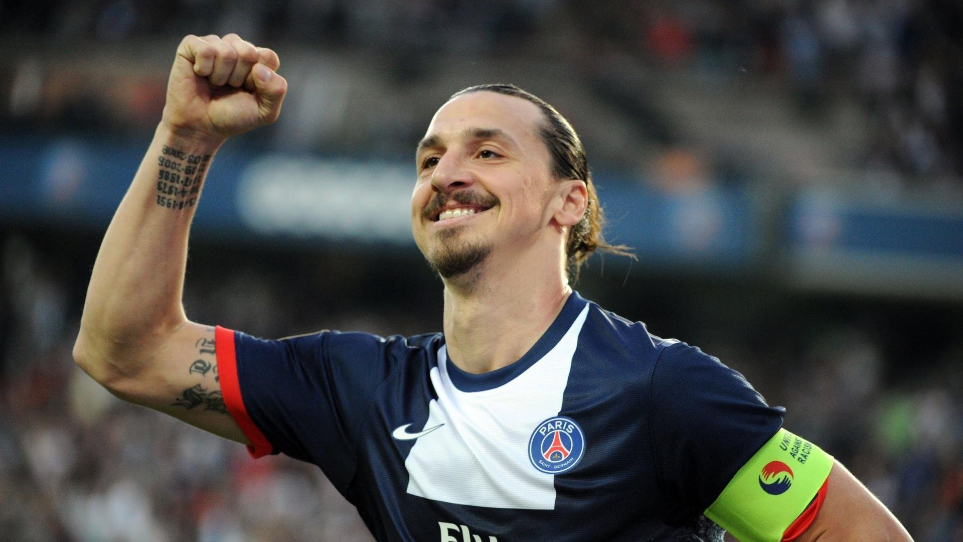 足球迷必看：最新球衣设计与收藏指南，足球球衣好看又冷门